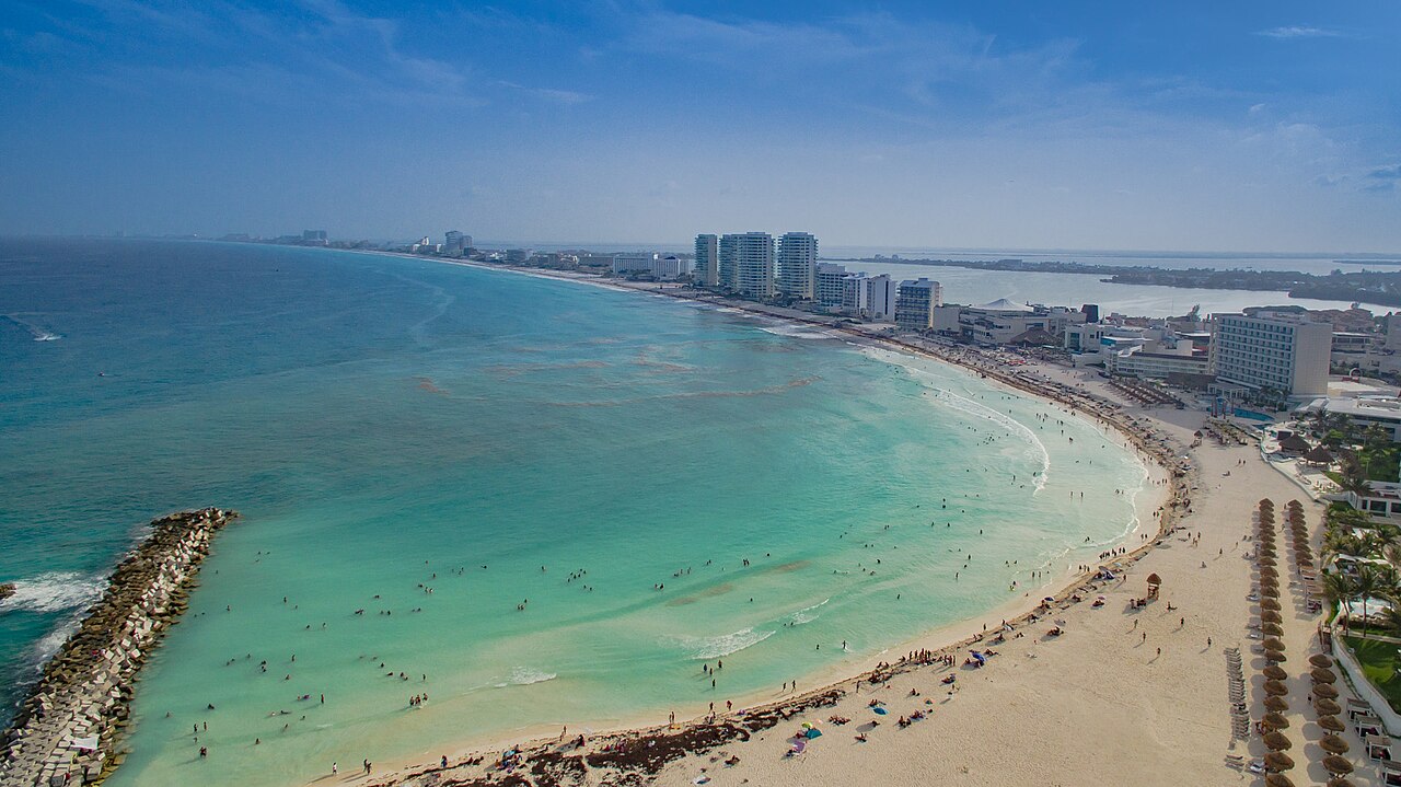 500px provided description: Luftbildaufnahmen von Cancun. [#sea ,#water ,#nature ,#mexico ,#beach ,#cancun ,#travel ,#freedom ,#aerial ,#sand ,#trip ,#holiday ,#mx ,#natur ,#wasser ,#meer ,#strand ,#f