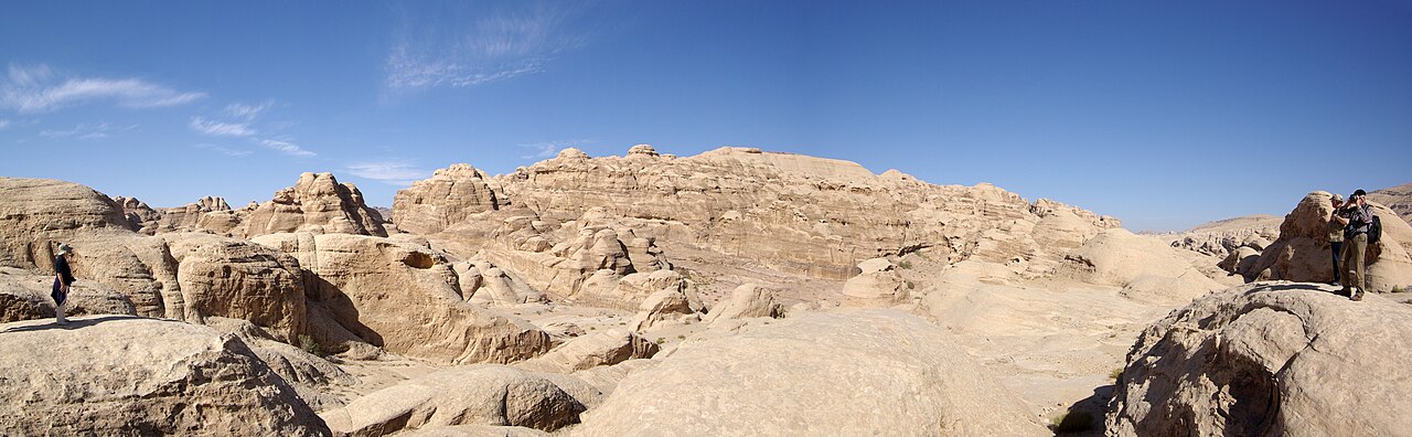 Petra, desert near Petra, Jordania.