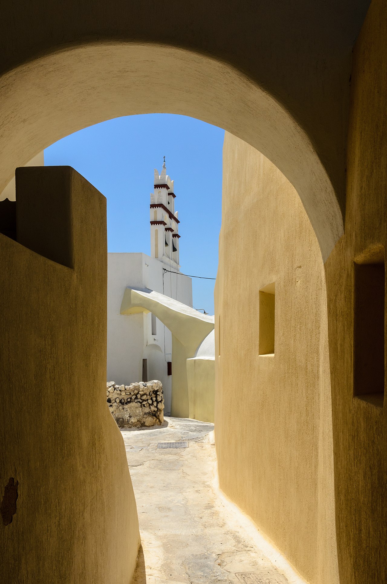 Old town of Emporeio, Santorini, Greece.