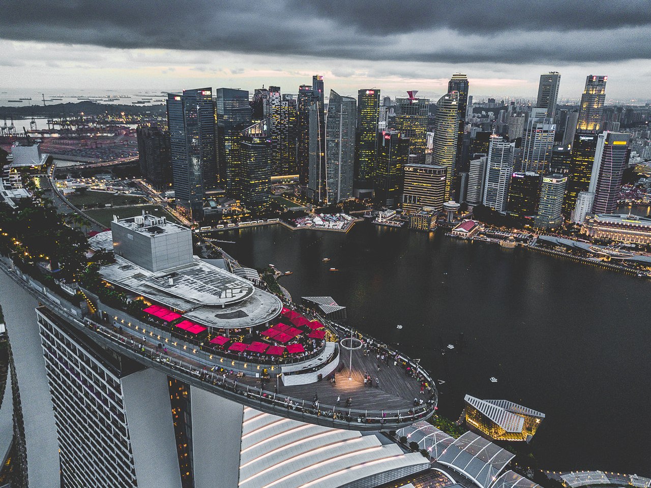 500px provided description: Marina Bay Sands [#sky ,#city ,#sunset ,#river ,#travel ,#tourism ,#urban ,#architecture ,#roof ,#cityscape ,#road ,#traffic ,#building ,#beautiful ,#aerial ,#evening ,#sin