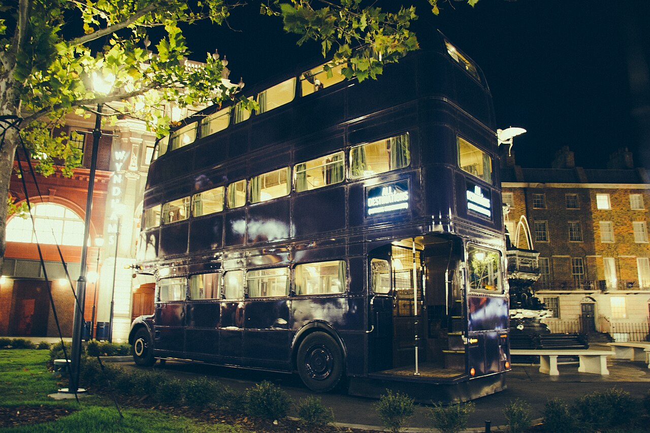 The Night Bus - The Wizarding World of Harry Potter Universal Studios Orlando